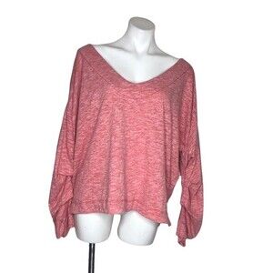 WE THE FREE Ruched Sleeve T Shirt V Neck Red Heathered Size Medium